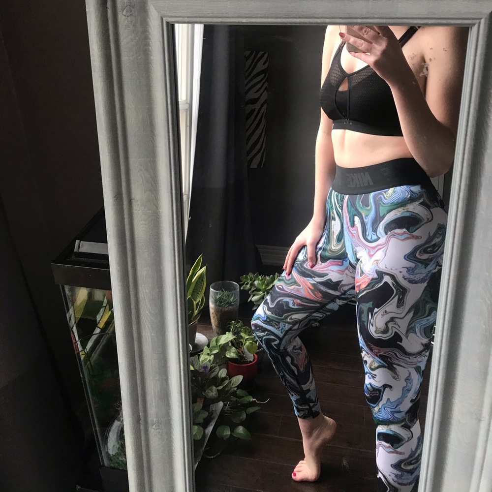 Nike thick marbel abstract workout legging - Picture 4 of 12